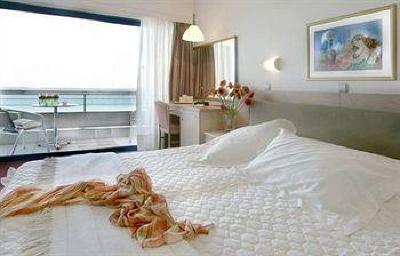 фото отеля Hotel Poseidon Palaio Faliro