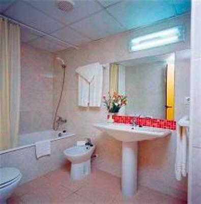 фото отеля Apartaments Xaine Sun Lloret De Mar