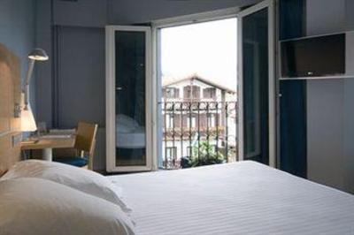 фото отеля Hotel Jauregui