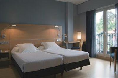 фото отеля Hotel Jauregui