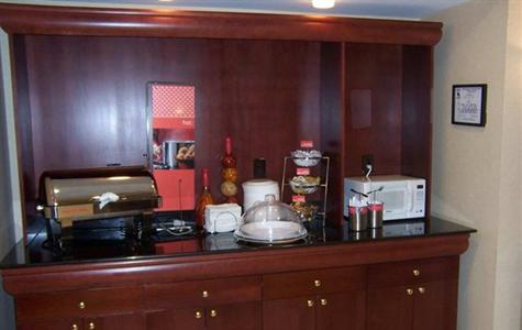 фото отеля Hampton Inn Sikes Senter Mall Wichita Falls