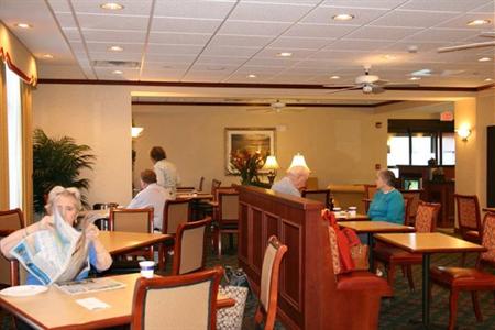 фото отеля Hampton Inn Sikes Senter Mall Wichita Falls
