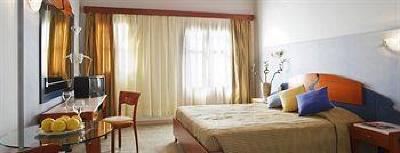 фото отеля Petinos Hotel