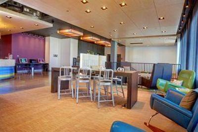фото отеля aloft Richmond West