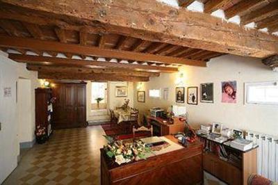 фото отеля Residence Santa Chiara