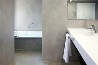 фото отеля Belroy Hotel