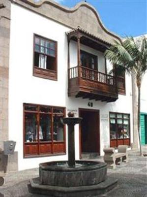 фото отеля Apartamentos La Fuente