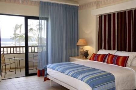 фото отеля Crowne Plaza Sahara Sands Port Ghalib Resort