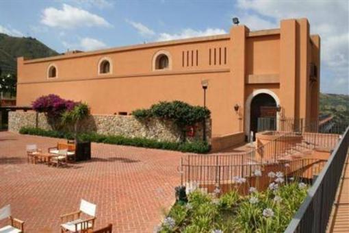фото отеля Altafiumara Resort Villa San Giovanni