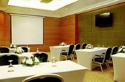 фото отеля Sheraton Dreamland Hotel And Conference Center 6th of October City