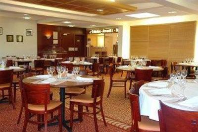 фото отеля Brit Hotel Floreal Cesson-Sevigne