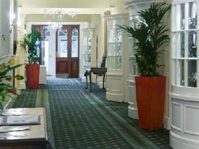 фото отеля Old Swan Hotel