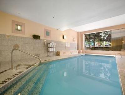 фото отеля Travelodge Hotel Downtown Windsor