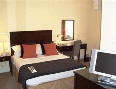 фото отеля Macdonald Frimley Hall Hotel & Spa