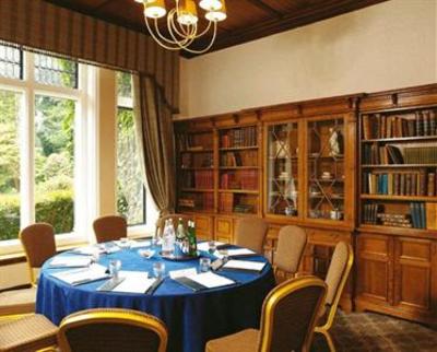 фото отеля Macdonald Frimley Hall Hotel & Spa