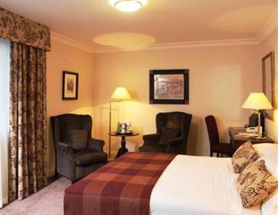 фото отеля Macdonald Frimley Hall Hotel & Spa