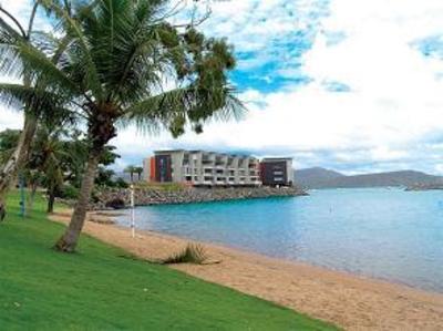 фото отеля Peninsula Airlie Beach