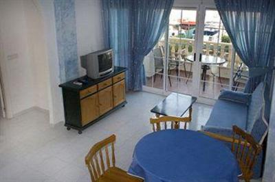 фото отеля Apartments Marina Internacional Torrevieja