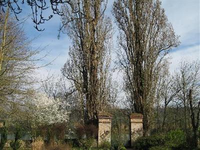 фото отеля Chateau De La Marjolaine Essomes-sur-Marne