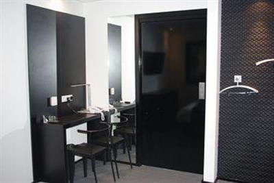 фото отеля Logis De Noailles