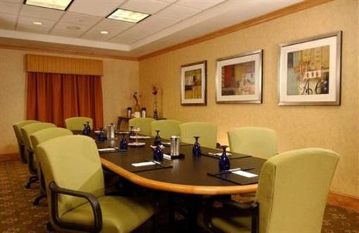 фото отеля Hilton Garden Inn Atlanta Airport/Millenium Center