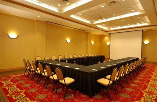 фото отеля Hilton Garden Inn Atlanta Airport/Millenium Center