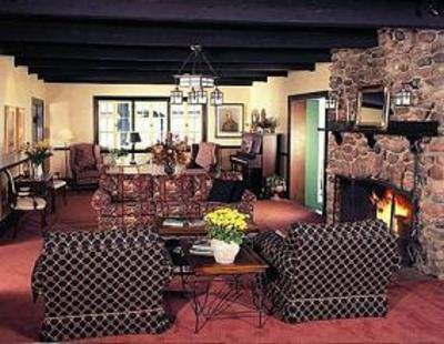 фото отеля Sir Sam's Inn Eagle Lake