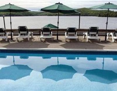 фото отеля Sir Sam's Inn Eagle Lake
