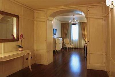 фото отеля Villa Quaranta Park Hotel