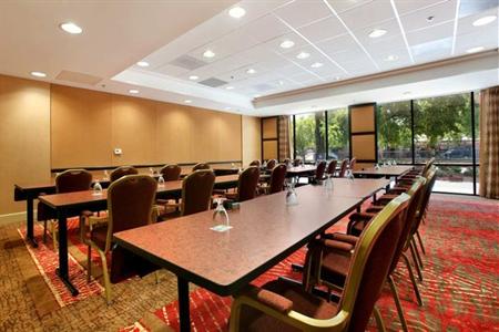 фото отеля Hilton Stockton