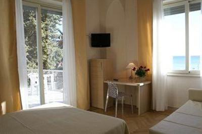 фото отеля Hotel Napoleon Sanremo