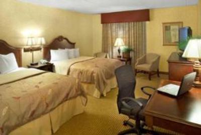 фото отеля BEST WESTERN Plus Steeplegate Inn