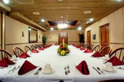 фото отеля BEST WESTERN Plus Steeplegate Inn