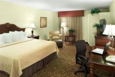 фото отеля BEST WESTERN Plus Steeplegate Inn