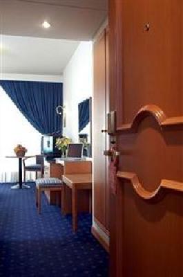 фото отеля Cavalier Hotel Beirut
