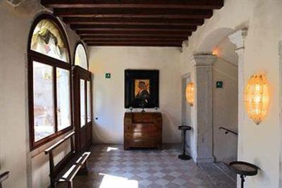 фото отеля Palazzo Contarini della Porta di Ferro