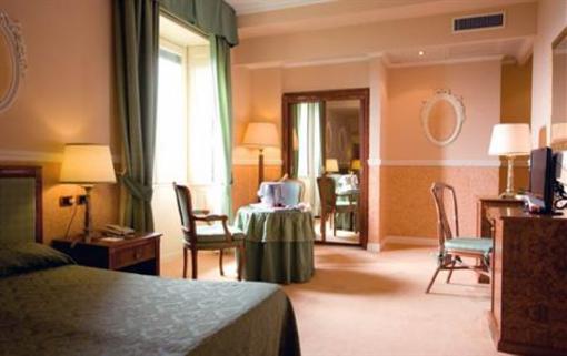 фото отеля Palace Grand Hotel