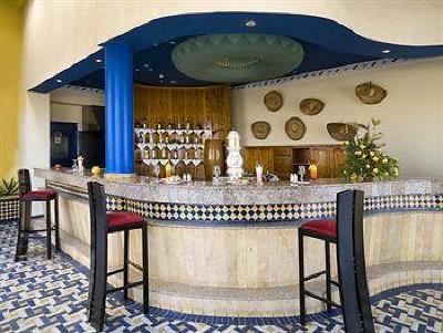 фото отеля Amadil Beach Hotel