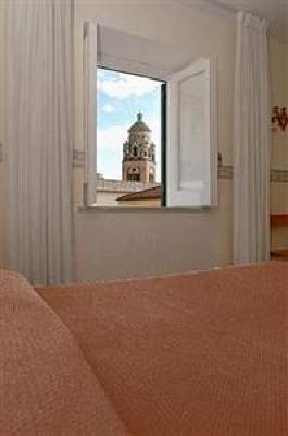 фото отеля Hotel Amalfi