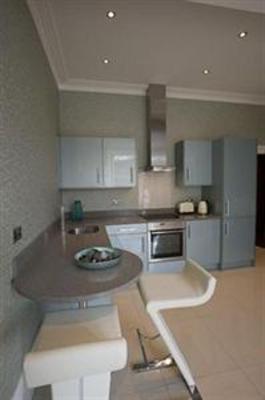 фото отеля Breck Apartments