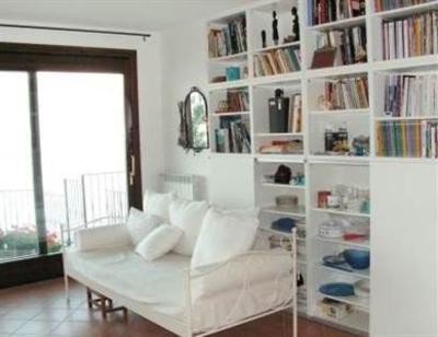 фото отеля Apartment - Bellano