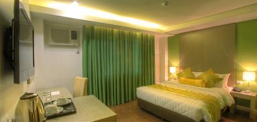 фото отеля One Greenbelt Hotel