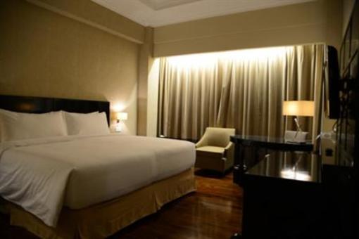 фото отеля Royal Kuningan Hotel