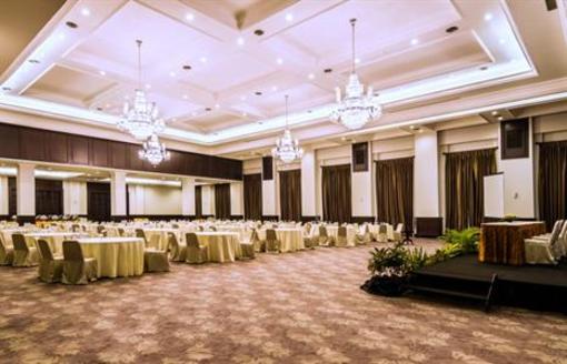 фото отеля Royal Kuningan Hotel