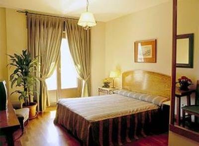 фото отеля Mirasierra Hotel Santo Tome del Puerto