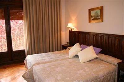 фото отеля Mirasierra Hotel Santo Tome del Puerto