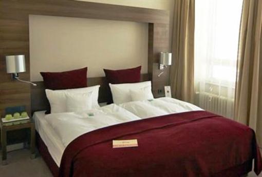 фото отеля Hotell Hallstaberget