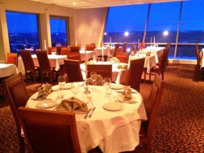 фото отеля Hotell Hallstaberget
