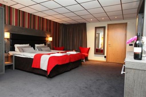 фото отеля Hotell Hallstaberget