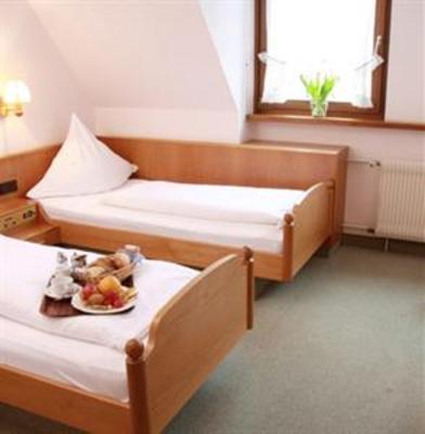фото отеля Gasthof Krone Otisheim